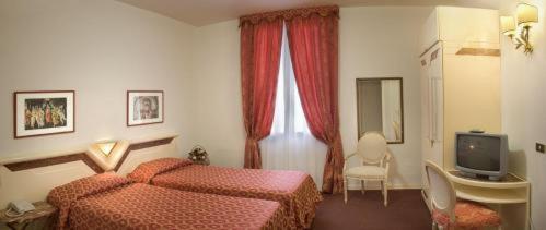Hotel Metropole Montecatini Terme Habitación foto